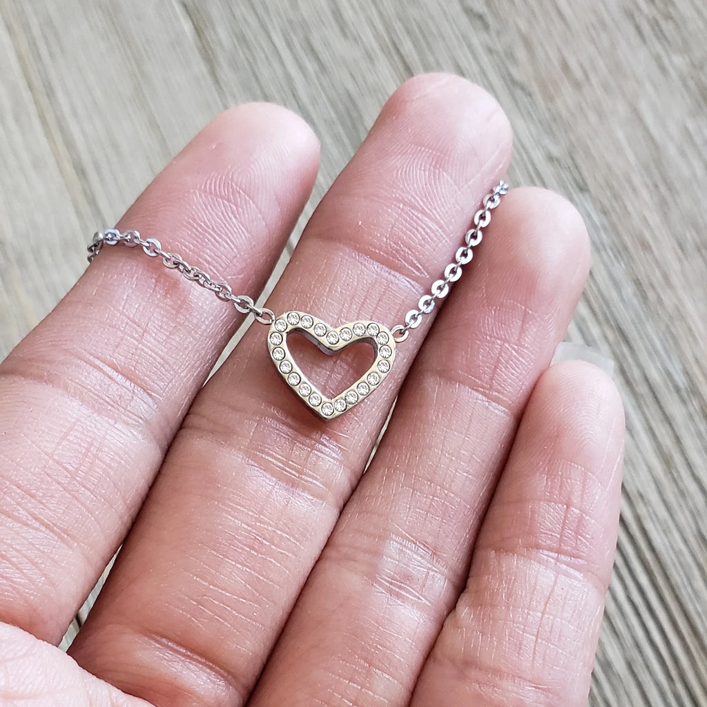 Silver Heart 18" Chain Necklace U154627