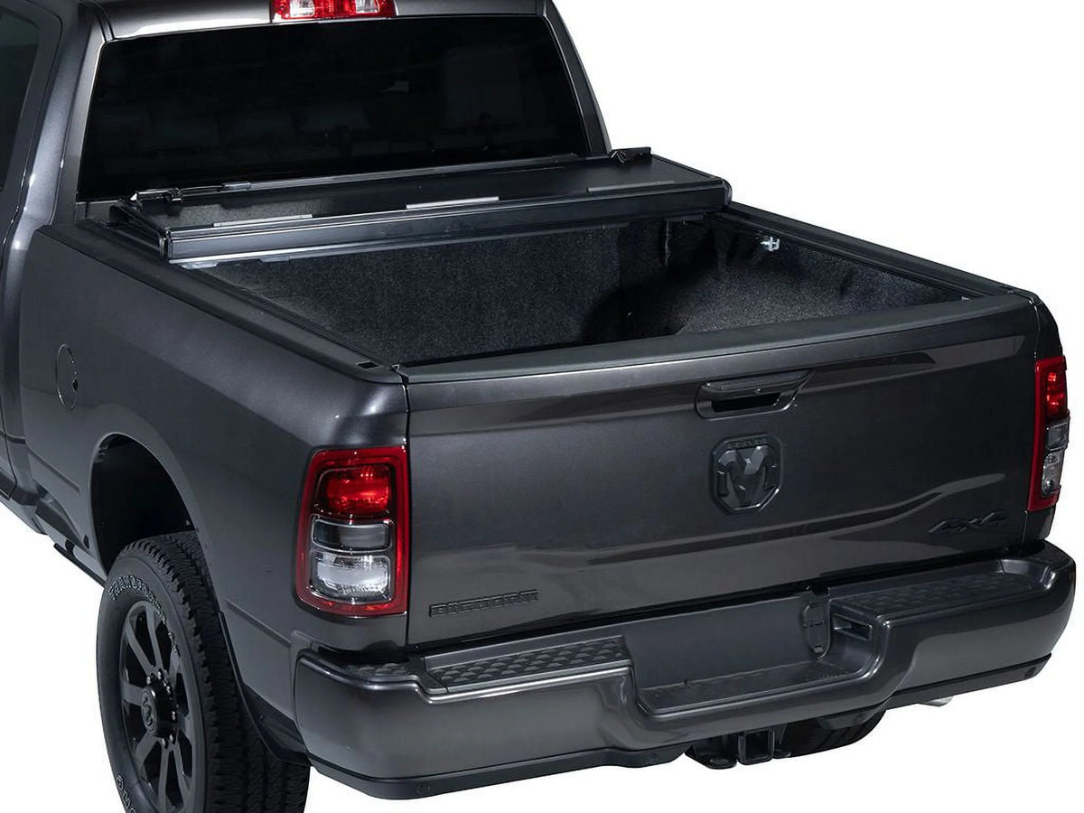 Hard Folding Truck Bed Tonneau Cover O898