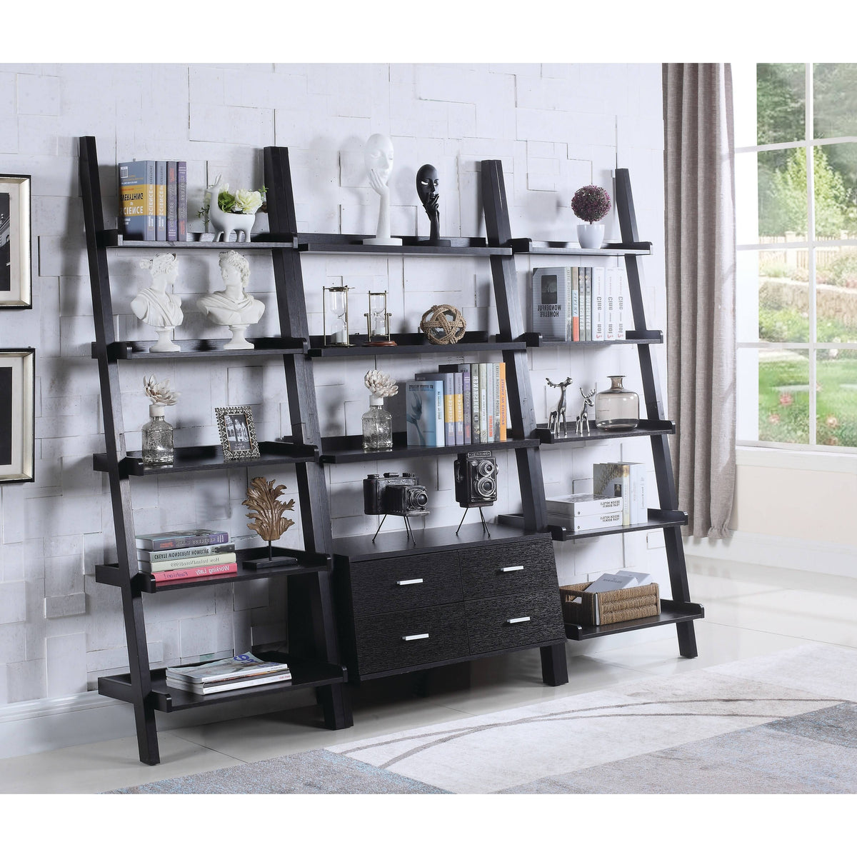 Ladder Bookcase Q471655