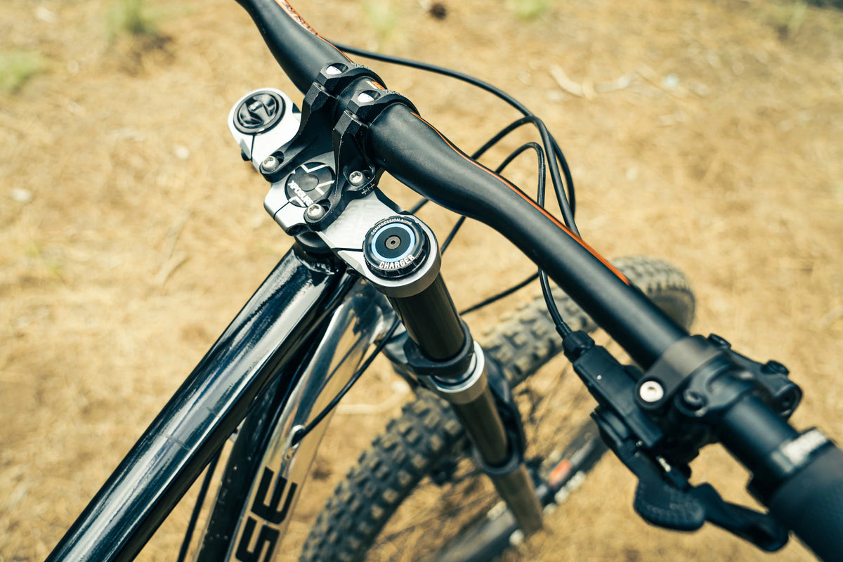 Full-Suspension Mountain Bike J5866