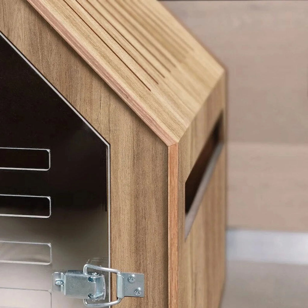 Solid Wood Dog House O793721