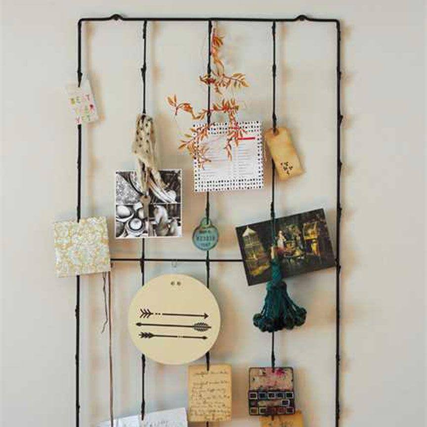 Metal Photo/Card Holder with 3 Postcards K209