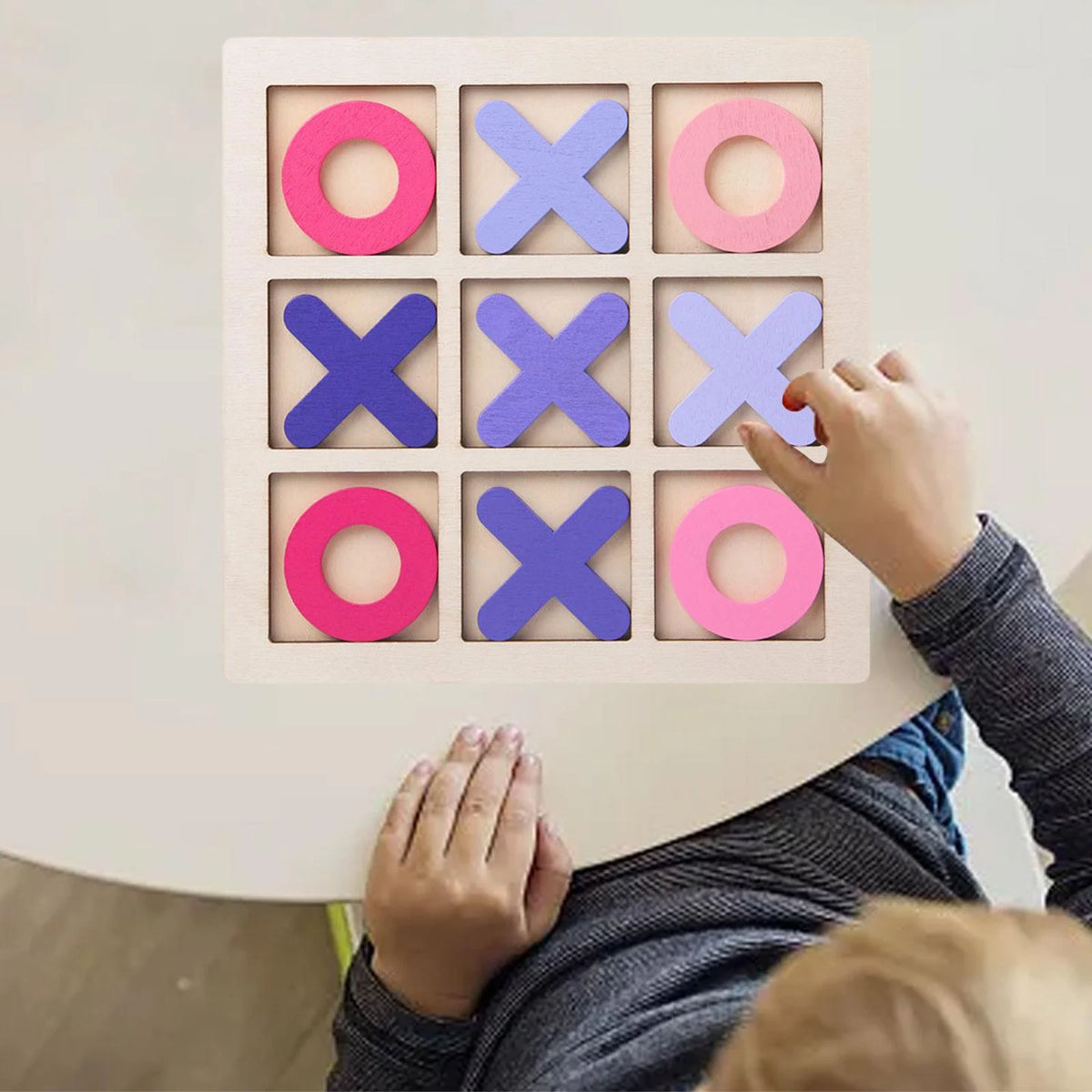 Pink Tic Tac Toe Board Puzzle Game B510902
