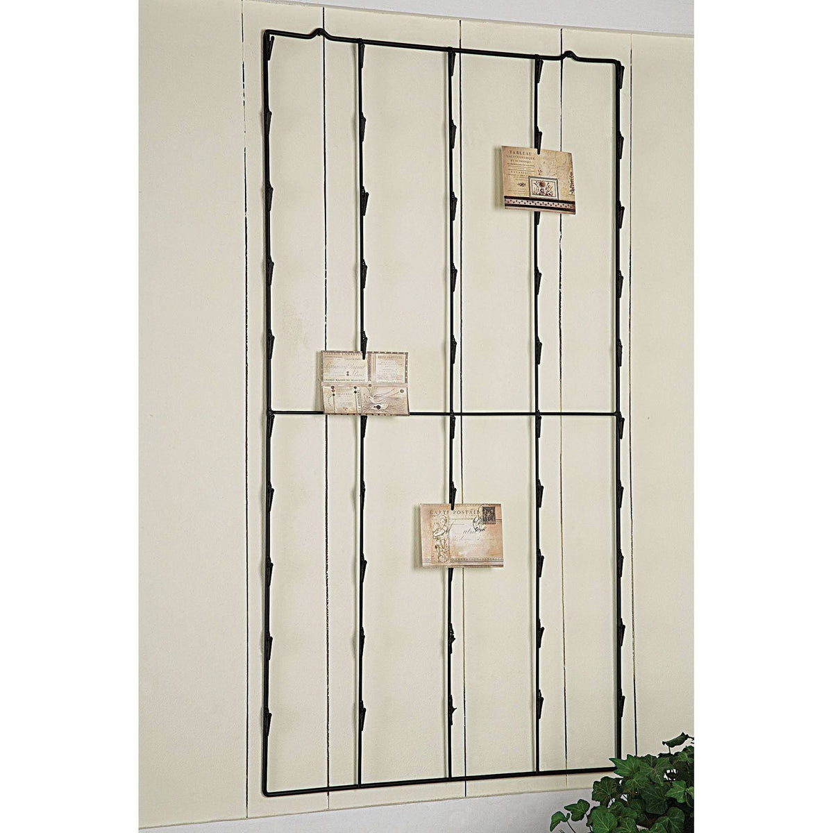 Metal Photo/Card Holder with 3 Postcards K209