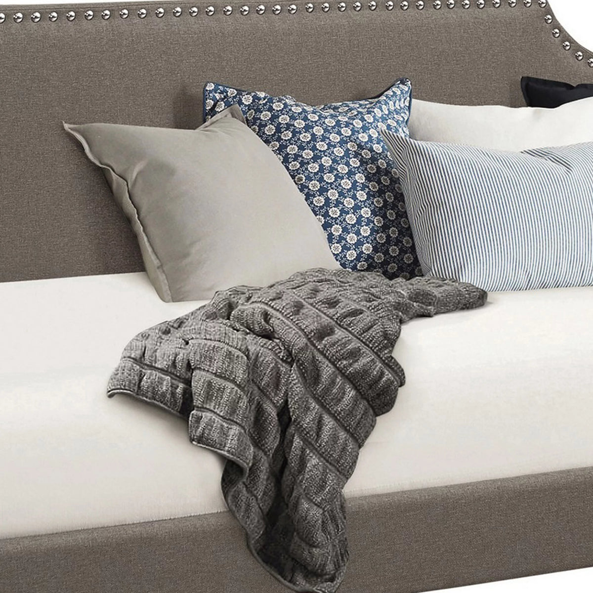 Gray Fabric Upholstered Daybed X365214