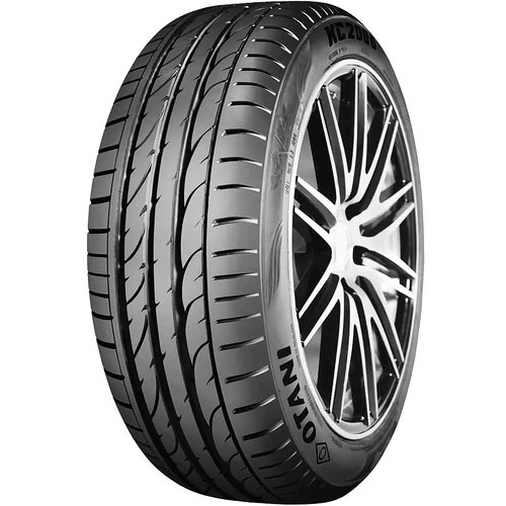 235/45ZR19 99W XL Passenger Tire Q963